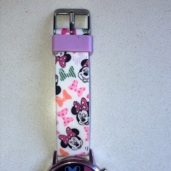 Disney Minnie Mouse LED Kids Watch for ages 6+ - Picture 11 of 16